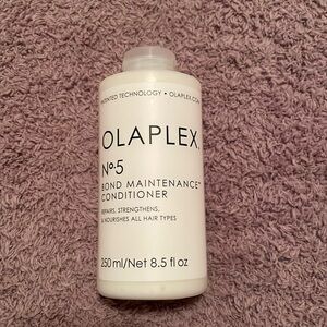 New, Sealed Olaplex bond maintenance conditioner
